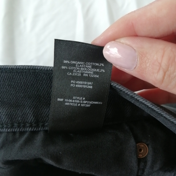 Aritzia Denim Forum The Arlo High Rise Straight Jeans in Black Licorice 31 - Picture 13 of 16